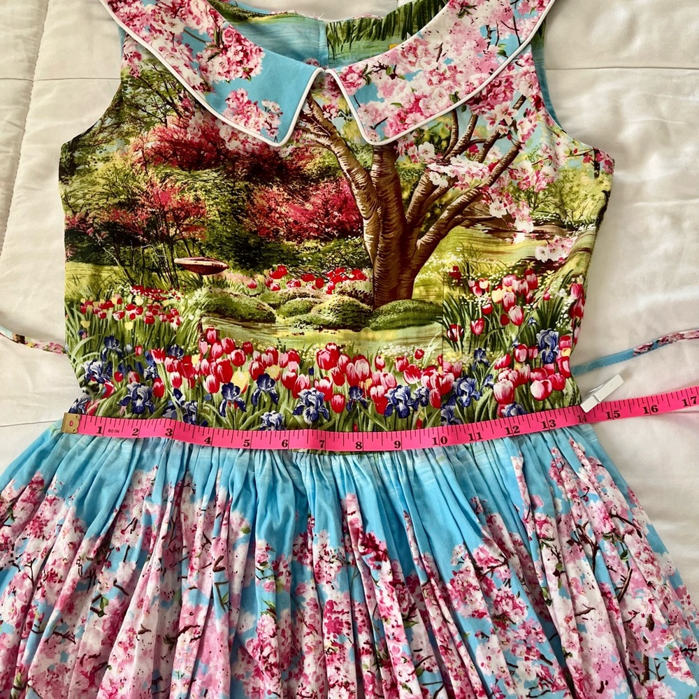 Bernie Dexter Rare Cherry Blossom Peter Pan Collar Dress Medium - Picture 2 of 4